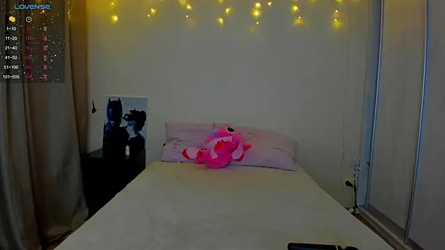 Snapshot of Bella_Foryou chatting on February 2025 12:39:02 PM Bella Foryou online show from February 2025 12:39:02 PM