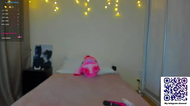 Snapshot of Bella_Foryou chatting on March 2025 12:54:01 AM Bella Foryou online show from March 2025 12:54:01 AM