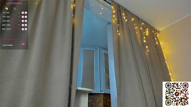 Snapshot of Bella_Foryou chatting on October 2025 01:59:02 AM Bella Foryou online show from October 2025 01:59:02 AM