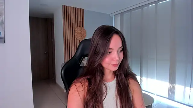 AnnieHallX online show from August 2026 07:45:02 PM