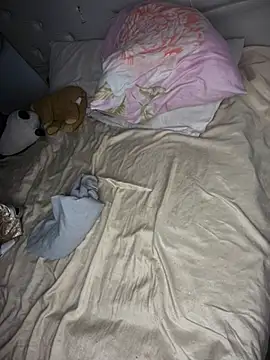 Snapshot of Alicbranca chatting on January 2026 04:06:02 AM Alicbranca online show from January 2026 04:06:02 AM