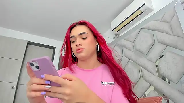 Snapshot of alexandra_fire69x chatting on April 2026 02:44:02 PM alexandra fire69x online show from April 2026 02:44:02 PM