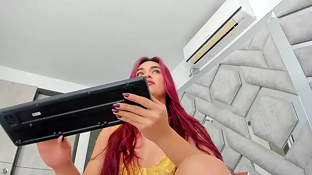 Snapshot of alexandra_fire69x chatting on May 2026 02:44:01 PM alexandra fire69x online show from May 2026 02:44:01 PM