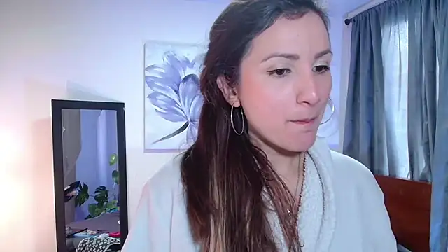 vanessabrown  online show from March 2025 01:42:02 PM