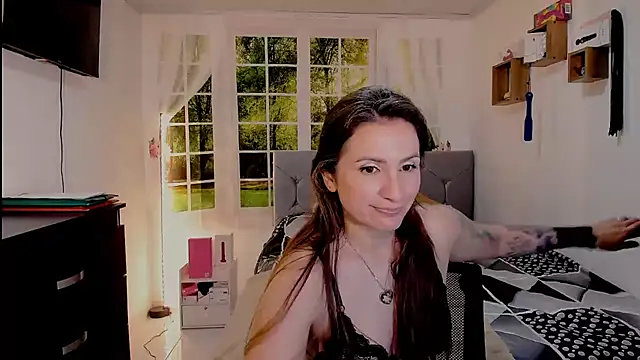 vanessabrown  online show from July 2026 02:34:01 PM