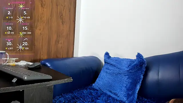 Snapshot of Mature_Skinny chatting on January 2026 12:51:01 PM Mature Skinny online show from January 2026 12:51:01 PM