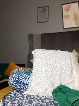 PearlSexxy69 online show from October 2025 12:00:01 AM