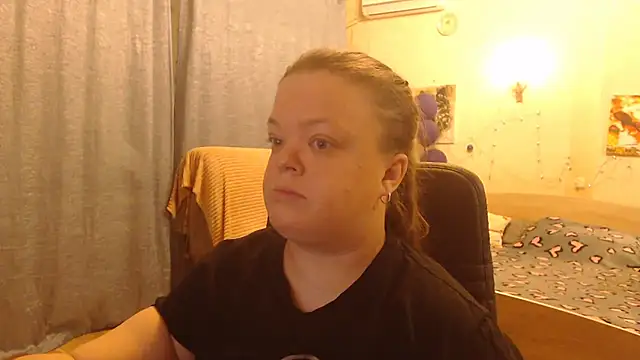 Janiffer MiMi online show from January 2025 07:05:01 PM