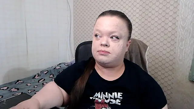 Snapshot of Janiffer_MiMi chatting on May 2026 04:04:02 PM Janiffer MiMi online show from May 2026 04:04:02 PM