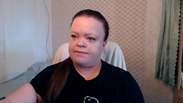 Snapshot of Janiffer_MiMi chatting on May 2026 03:30:02 PM Janiffer MiMi online show from May 2026 03:30:02 PM