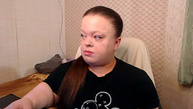 Snapshot of Janiffer_MiMi chatting on June 2026 05:52:01 PM Janiffer MiMi online show from June 2026 05:52:01 PM