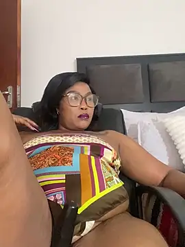 Snapshot of BADFATASS85 chatting on December 2024 02:44:01 PM BADFATASS85 online show from December 2024 02:44:01 PM