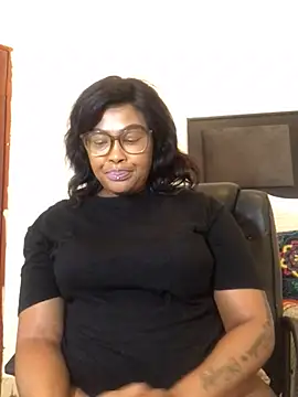 Snapshot of BADFATASS85 chatting on January 2025 01:37:02 PM BADFATASS85 online show from January 2025 01:37:02 PM