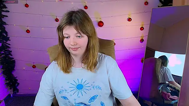 Snapshot of Vivian_cutie chatting on December 2024 03:21:01 PM Vivian cutie online show from December 2024 03:21:01 PM