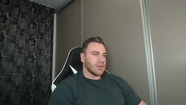 Thori92 online show from January 2025 06:00:01 PM