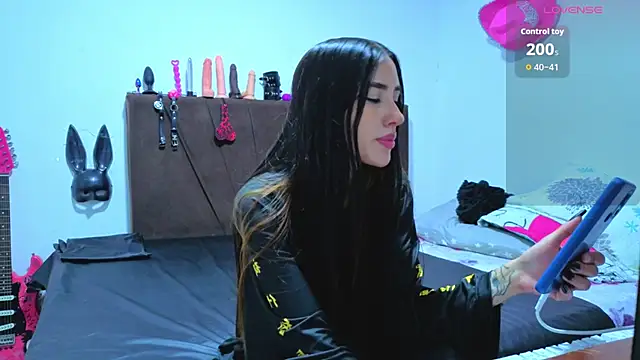 I am kim online show from March 2026 02:28:02 AM