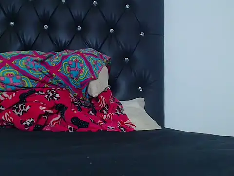 jeancarloscum12 online show from December 2025 09:35:01 PM