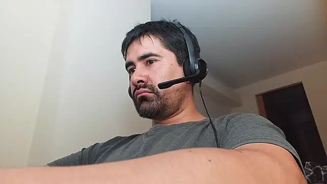 VonDoomdelToro online show from February 2025 01:45:02 AM