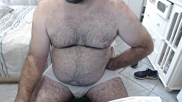 MysterBearMG online show from February 2026 06:42:01 PM