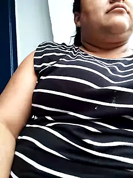 Monseratte21 online show from February 2025 09:40:01 PM