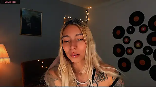 Saucy Jenn online show from February 2025 02:42:01 AM