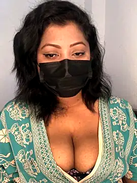 Snapshot of _Cute_ariana_ chatting on October 2025 05:00:02 AM Cute ariana online show from October 2025 05:00:02 AM