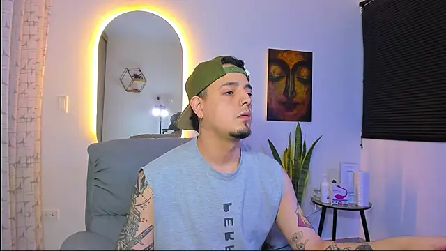 Snapshot of alejandro_calderon1 chatting on January 2026 12:25:01 AM alejandro calderon1 online show from January 2026 12:25:01 AM