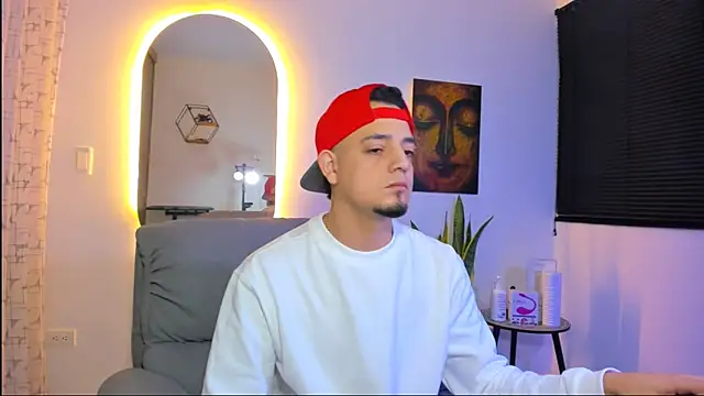 Snapshot of alejandro_calderon1 chatting on February 2026 05:28:01 AM alejandro calderon1 online show from February 2026 05:28:01 AM