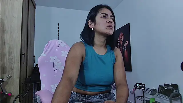 Snapshot of Hannah-grace chatting on May 2026 12:54:01 PM Hannah-grace online show from May 2026 12:54:01 PM