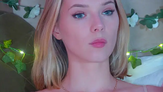 GentleRossi online show from March 2026 08:37:01 PM