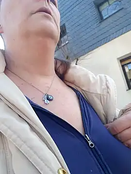 saharaheiss online show from March 2025 12:11:01 PM