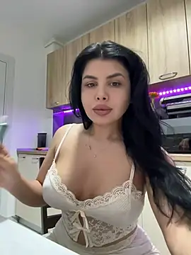 Snapshot of Scarlett-Dream chatting on April 2026 05:16:01 AM Scarlett-Dream online show from April 2026 05:16:01 AM