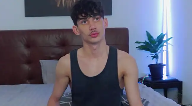 Snapshot of DanielCrush1 chatting on February 2025 09:00:02 AM DanielCrush1 online show from February 2025 09:00:02 AM