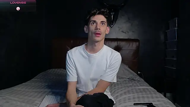 DanielCrush1 online show from November 2025 05:24:02 PM