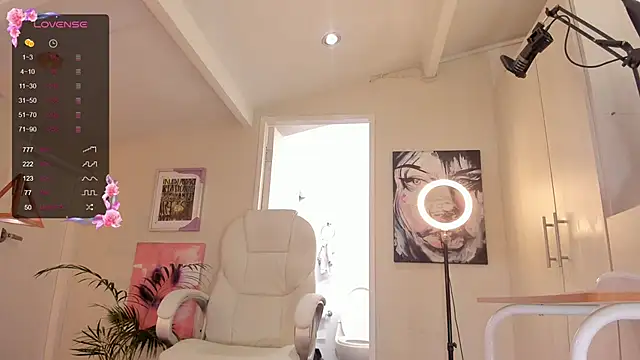 catalinasaiz online show from February 2025 02:00:02 PM