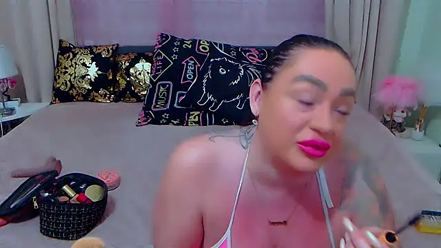 Snapshot of BustyVicky chatting on February 2025 10:17:02 PM BustyVicky online show from February 2025 10:17:02 PM