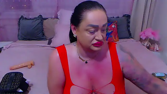 Snapshot of BustyVicky chatting on September 2025 08:43:02 PM BustyVicky online show from September 2025 08:43:02 PM