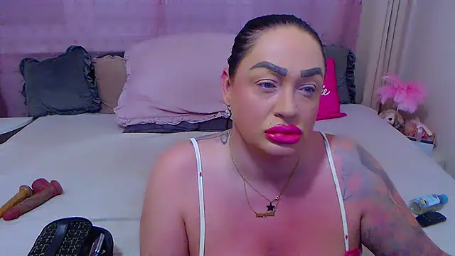 Snapshot of BustyVicky chatting on October 2025 08:17:02 PM BustyVicky online show from October 2025 08:17:02 PM