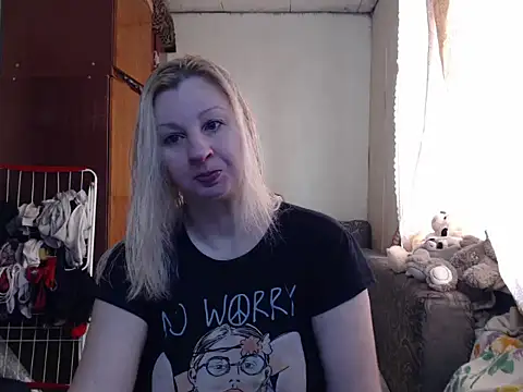 Snapshot of BustyBlond chatting on February 2025 06:08:02 AM BustyBlond online show from February 2025 06:08:02 AM