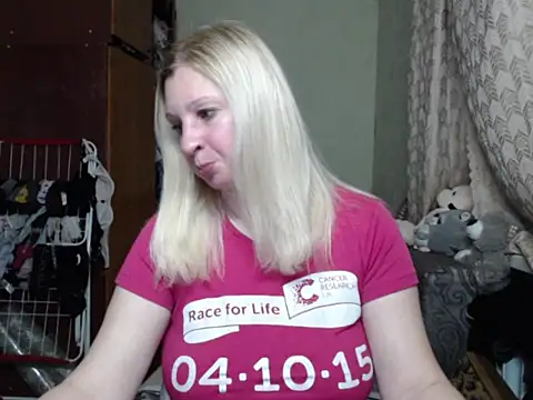 Snapshot of BustyBlond chatting on March 2025 04:33:01 PM BustyBlond online show from March 2025 04:33:01 PM