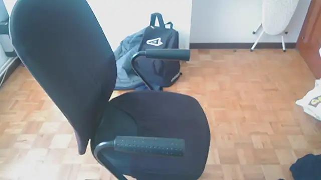 mikeyhotbear online show from December 2025 10:31:01 AM