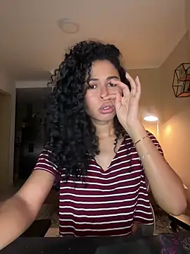 GabriSaenz online show from January 2025 10:49:02 PM