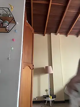 GabriSaenz online show from January 2026 02:10:02 PM