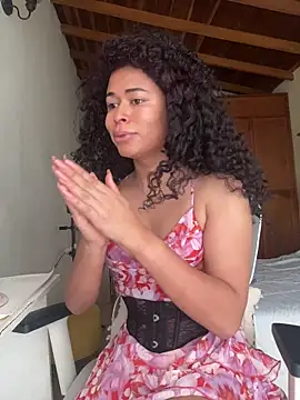 GabriSaenz online show from July 2026 01:32:01 PM