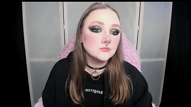 Snapshot of YourDyingBride chatting on April 2026 01:10:02 AM YourDyingBride online show from April 2026 01:10:02 AM