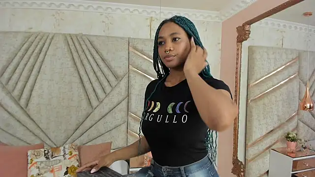 Snapshot of AgataRinaldi chatting on February 2025 08:24:01 PM AgataRinaldi online show from February 2025 08:24:01 PM