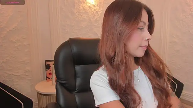 ErikaBenz  online show from October 2025 08:41:01 PM