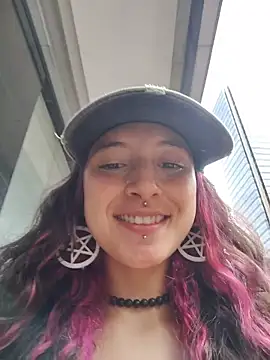 Snapshot of _Laary chatting on June 2026 08:36:01 PM Laary online show from June 2026 08:36:01 PM