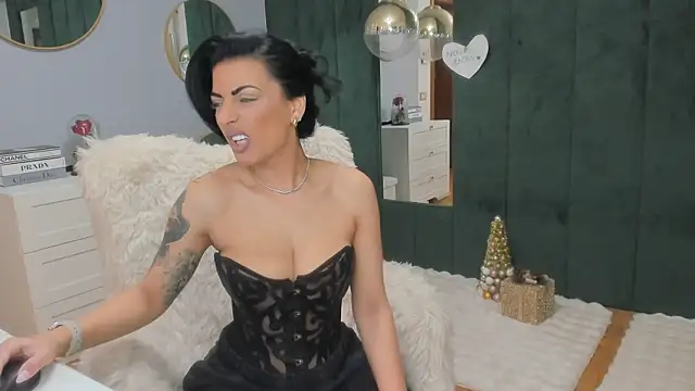 ElisaBaxter online show from January 2026 04:59:01 AM