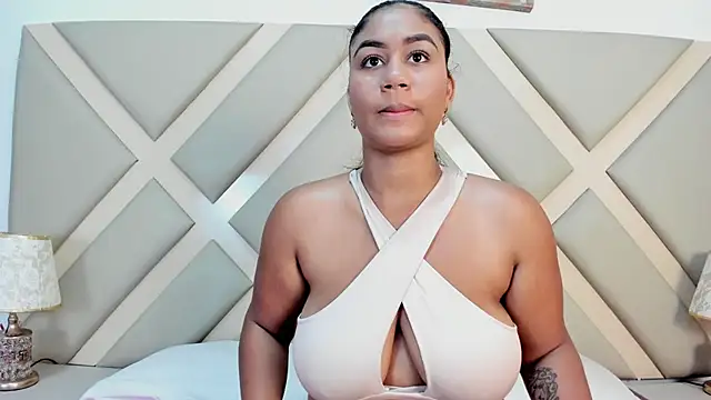 Snapshot of SSCARLETH_ chatting on February 2025 11:32:02 AM SSCARLETH  online show from February 2025 11:32:02 AM